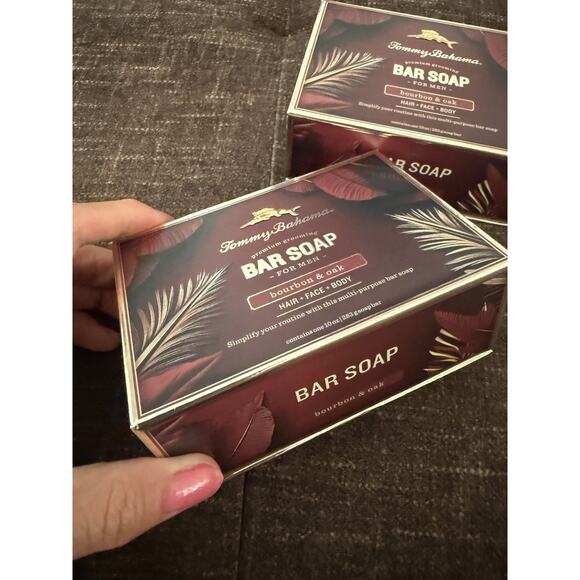 2x Tommy Bahama Hair Face Body Soap Bar for Men Bourbon & Oak 10oz New In Box - Picture 6 of 6